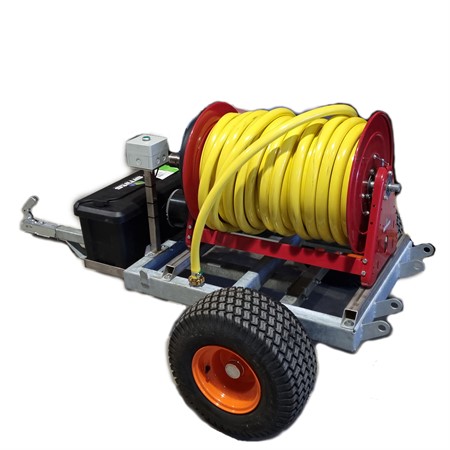 Slangvagn med batteridriven slangvinda